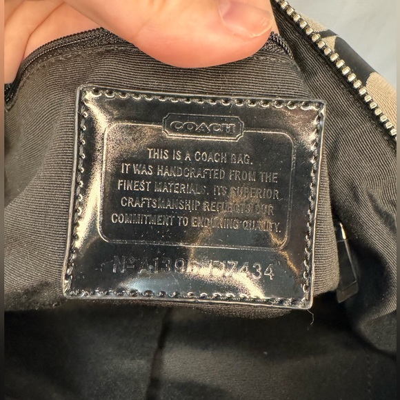 SOLD Coach Signature Print Black & Grey Hobo #17434 EUC - Picture 10 of 12